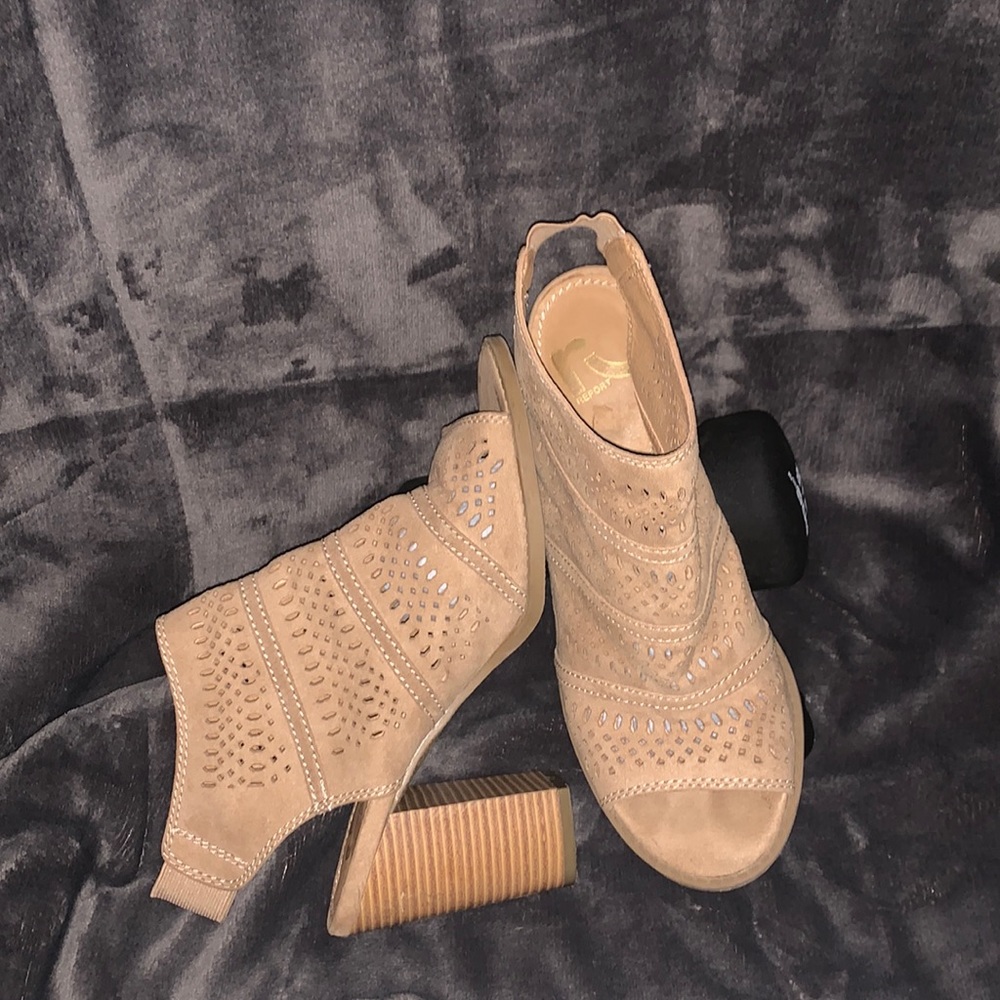 Woman’s sandals